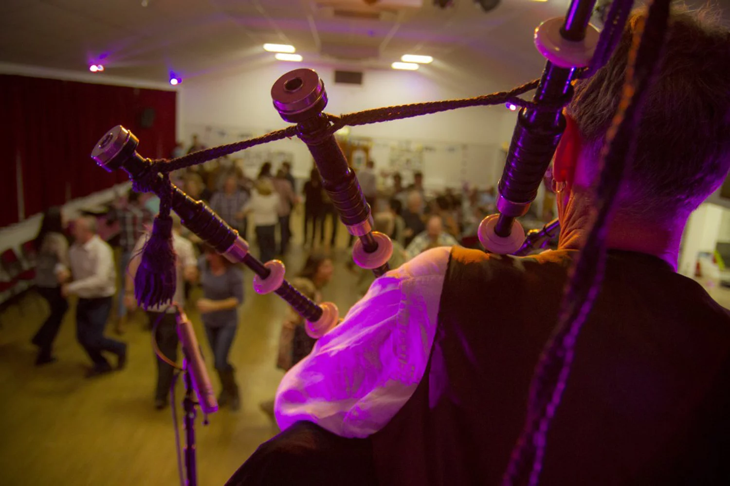 Piping-Hot-Music-Ceilidh-Bands-Devon-Gallery1